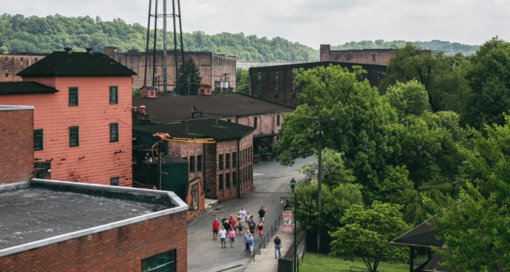 Which Whiskeys Are Made At Buffalo Trace Distillery?