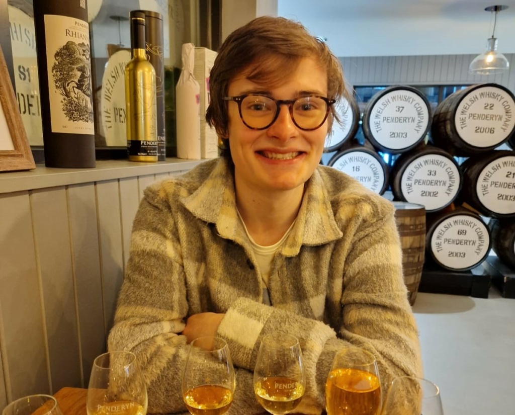 Stanley Reviews Welsh Whisky